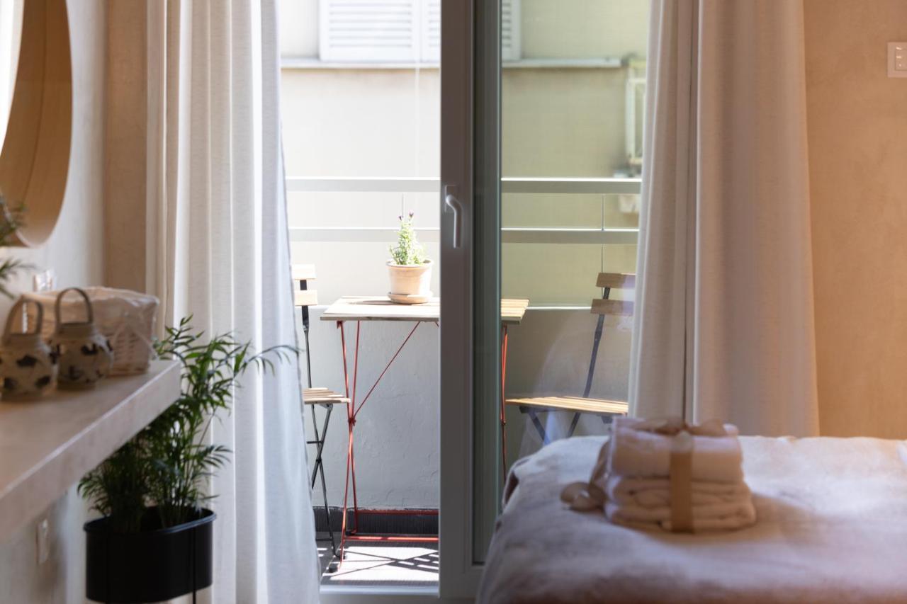 Apo-Zachari Elegant Apartment Larissa Eksteriør billede