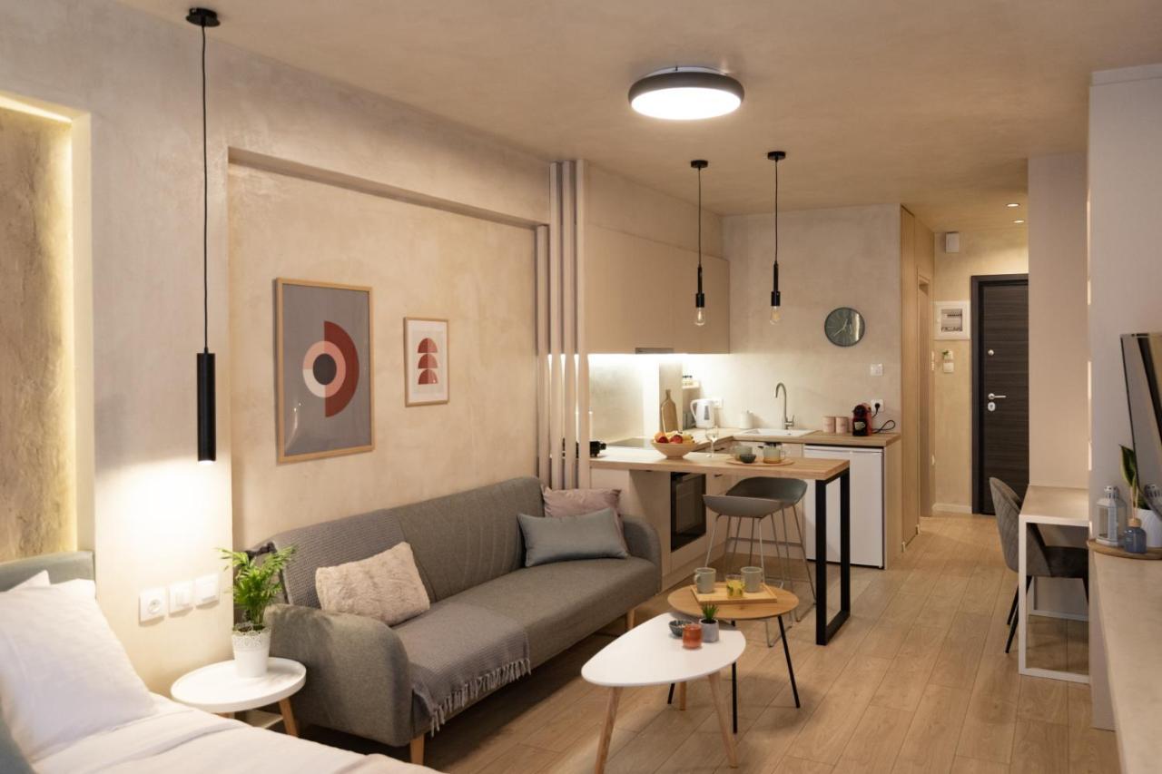 Apo-Zachari Elegant Apartment Larissa Eksteriør billede