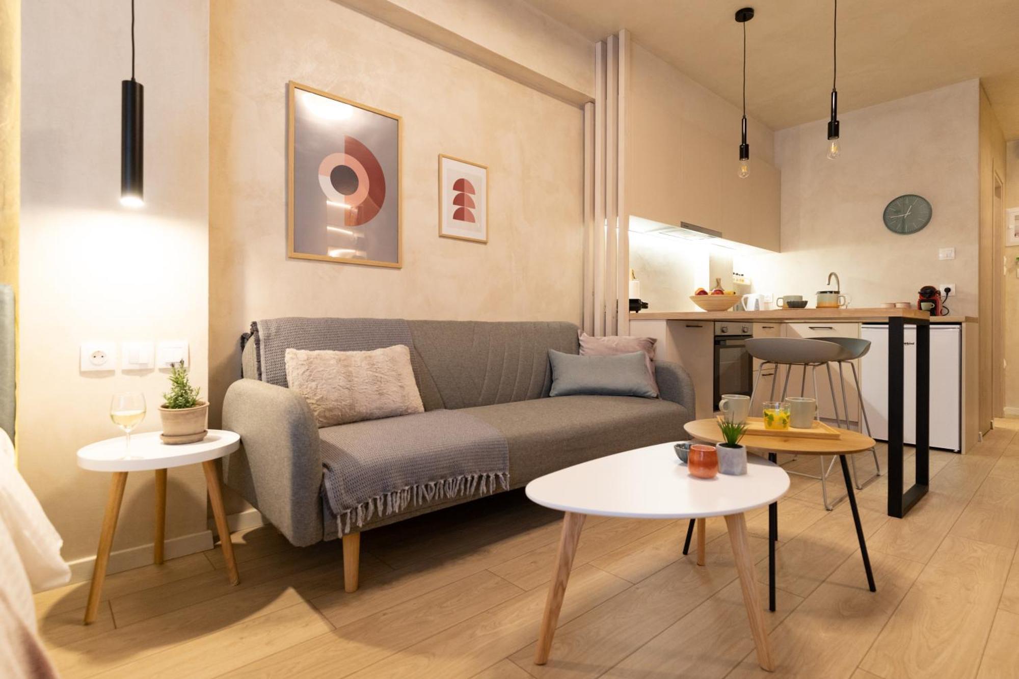 Apo-Zachari Elegant Apartment Larissa Eksteriør billede